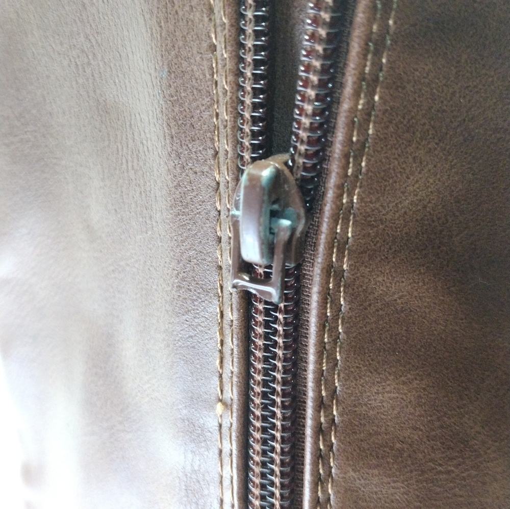 REPORT Knee High Vegan Leather Haris Boots l Size 7 l 16 Inch Shaft 15 Inch Circ - Picture 10 of 10